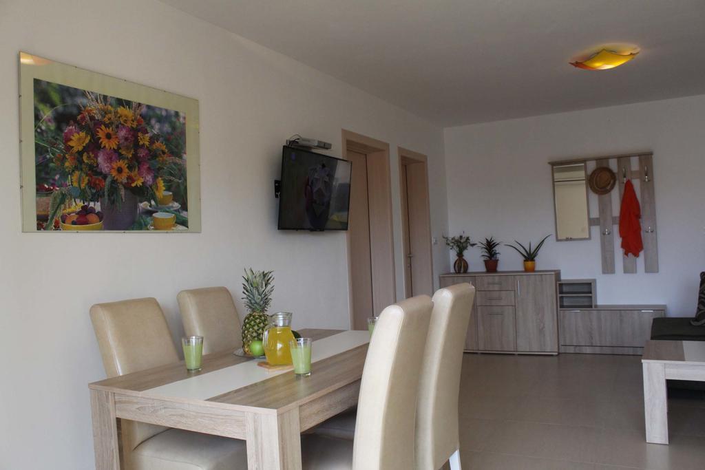 Apartments Bellator Сило Экстерьер фото